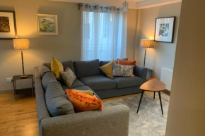 Bright Modern Apartment - Royal Mile!